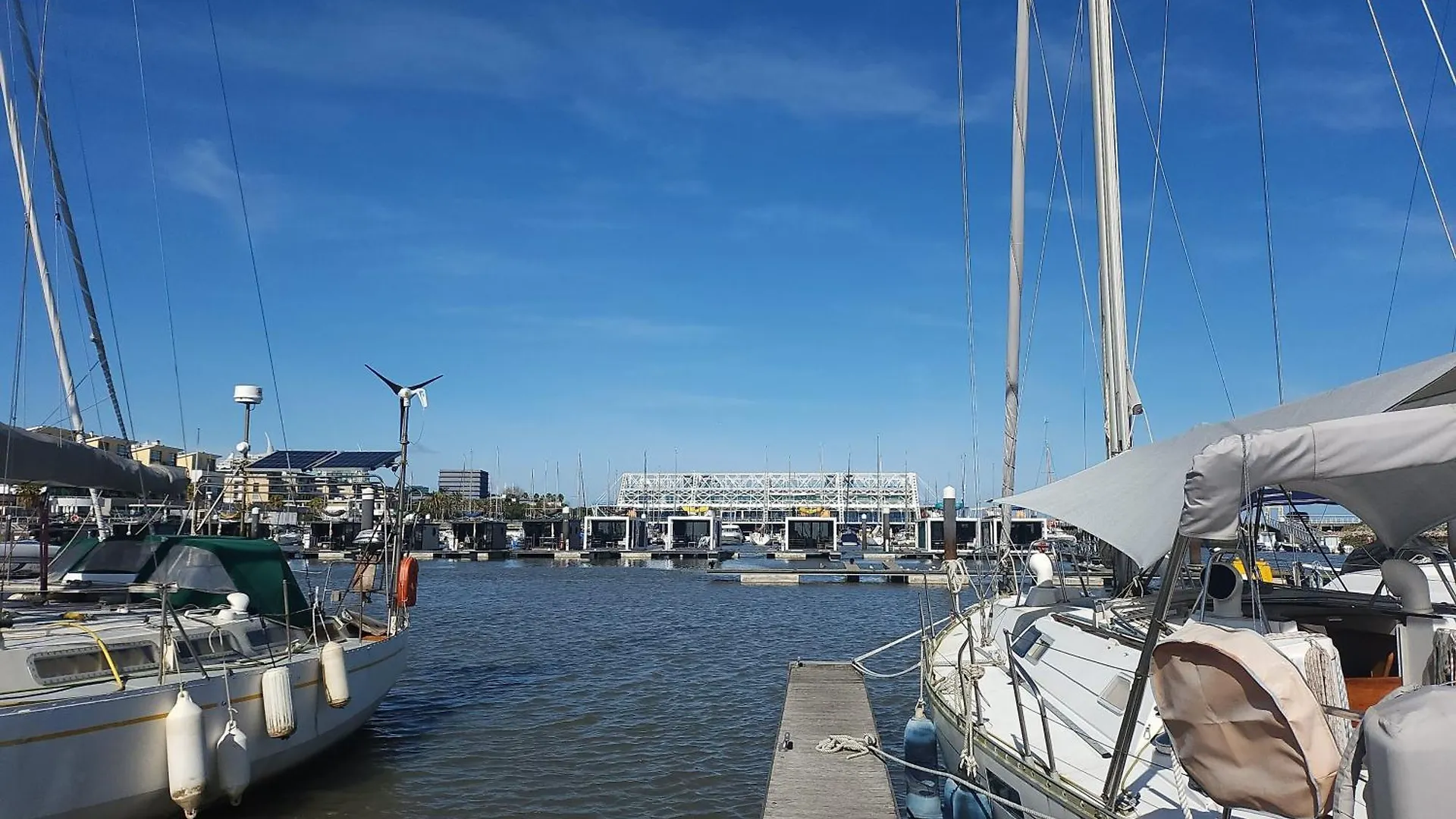 Botel Private yacht all confort: we love our guests Lissabon