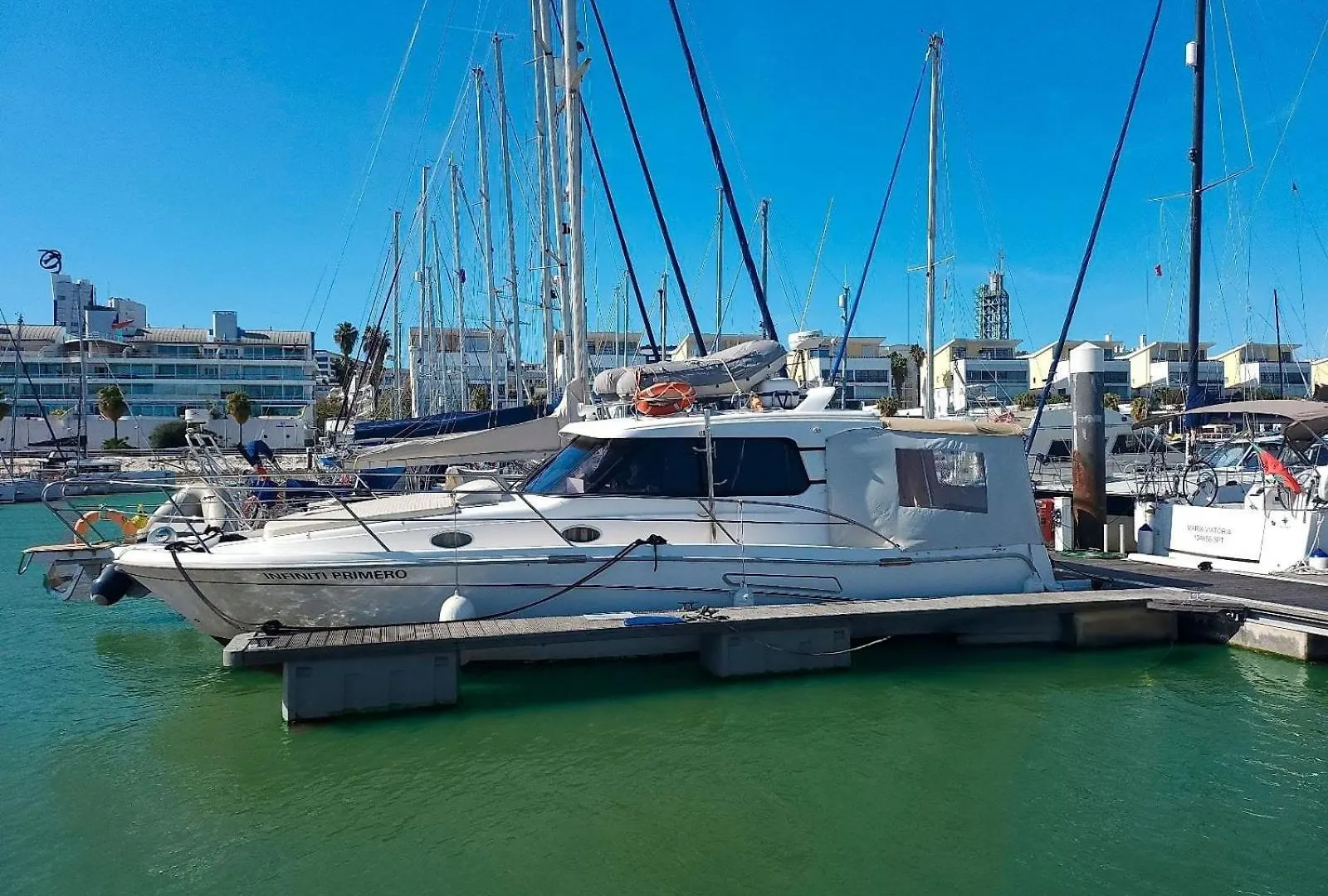 Private yacht all confort: we love our guests Lissabon